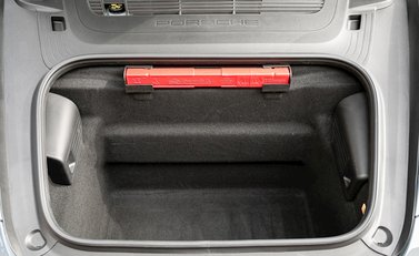 Porsche 911 (991.2) Carrera GTS 27