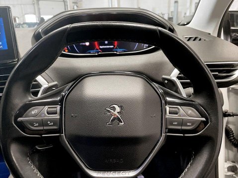 Peugeot 3008 1.5 BlueHDi Allure Premium SUV 5dr Diesel EAT Euro 6 (s/s) (130 ps) Air Con 13