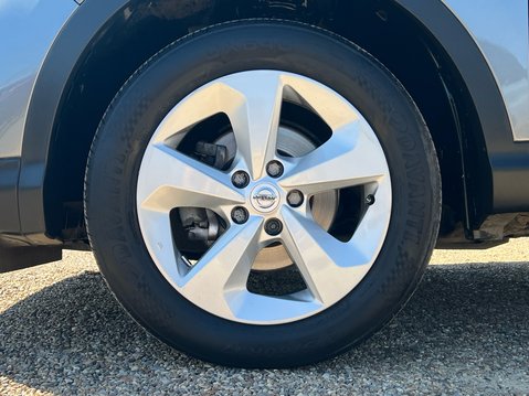 Nissan Qashqai DIG-T ACENTA PREMIUM DCT 4