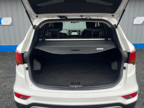 Hyundai SANTA FE 2.2 CRDi Blue Drive Premium 4WD Euro 6 (s/s) 5dr 53