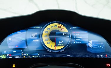 Ferrari SF90 Spider 21