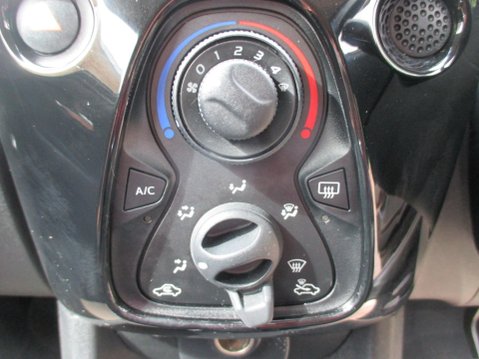 Citroen C1 1.2 PureTech Flair Euro 6 3dr 16
