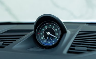 Porsche 911 Targa 4S (992) 24