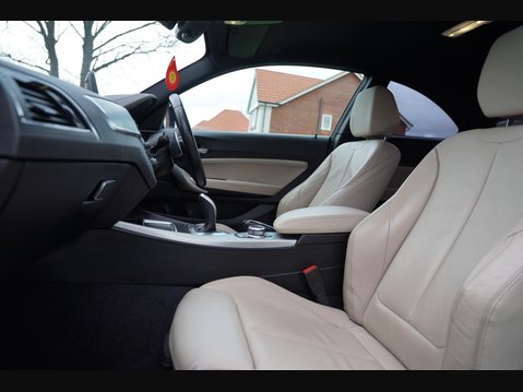 BMW 2 Series 3.0 M240i Auto Euro 6 (s/s) 2dr 21