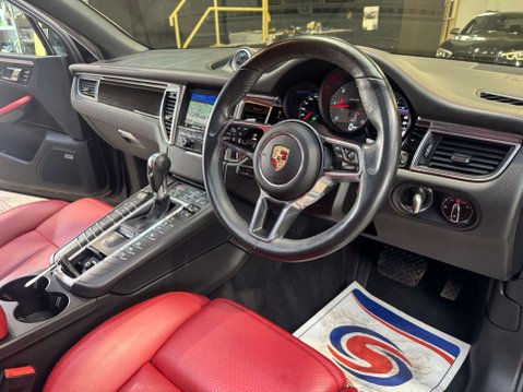 Porsche Macan 3.0 Macan S D Semi-Auto 4WD 5dr 3