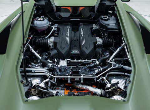 Lamborghini Revuelto 46