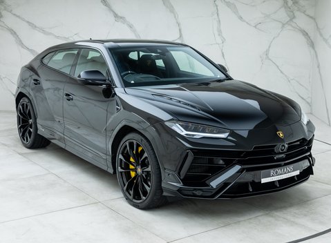 Lamborghini Urus S 8