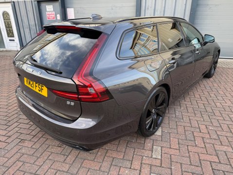 Volvo V90 2.0 B5 MHEV R-Design Auto Euro 6 (s/s) 5dr 54