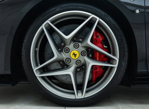 Ferrari F8 Tributo 28