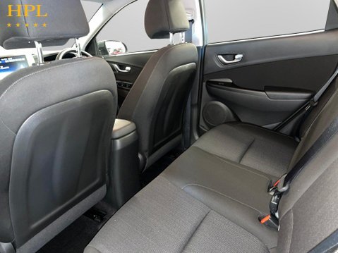 Hyundai KONA 1.6 h-GDi SE Connect SUV 5dr Petrol Hybrid DCT Euro 6 (s/s) (141 ps) Air Co 19