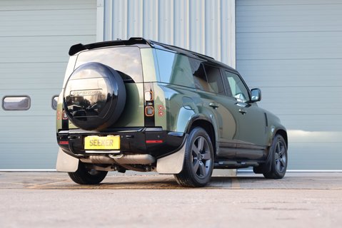 Land Rover Defender 110 2026    HARD TOP X-DYNAMIC 350 HSE seeker styled genuine rear seat fitted 7