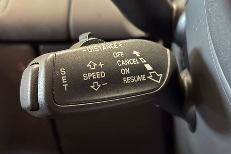 Audi A4 2.0 TFSI S line Estate 5dr Petrol S Tronic quattro Euro 5 (s/s) (211 ps) 26