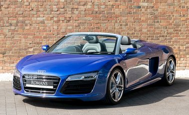Audi R8 V10 Spyder 6