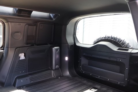 Land Rover Defender 110 D300 HARD TOP X-DYNAMIC HSE MHEV HUGE SPEC STYLED AT SEEKER  26