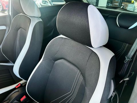SEAT Ibiza 1.4 TSI Cupra Sport Coupe DSG Euro 5 3dr 38