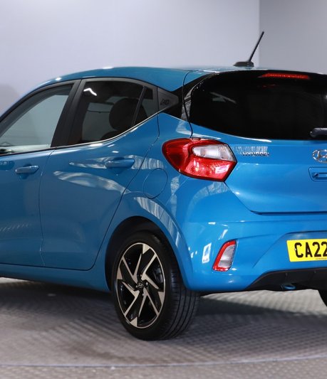 Hyundai i10 1.0 MPi Premium 5dr Auto