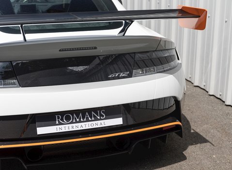 Aston Martin Vantage GT12 22