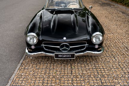 Mercedes-Benz 300 SL Gullwing 9