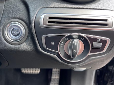 Mercedes-Benz C Class 1.5 C200 MHEV AMG Line (Premium Plus) G-Tronic+ Euro 6 (s/s) 2dr 32