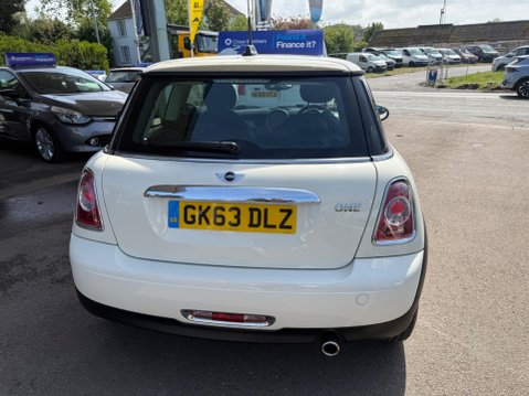 Mini Hatch 1.6 One Auto Euro 6 3dr 14