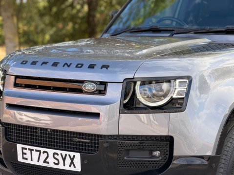 Land Rover Defender 3.0 Defender X-Dynamic SE D MHEV A 4WD 5dr 41