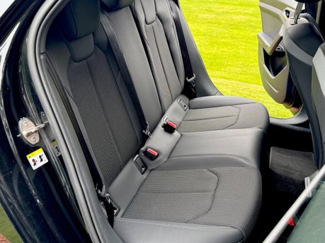 Audi A1 SPORTBACK TFSI S LINE 19