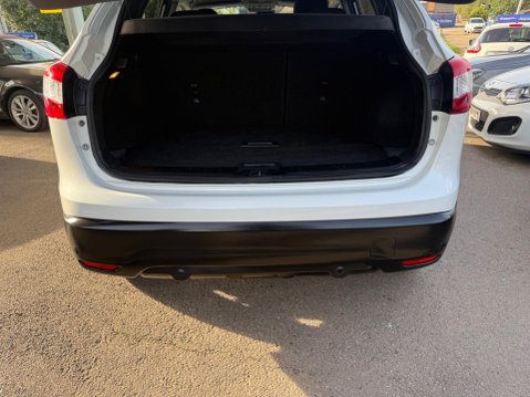 Nissan Qashqai 1.5 dCi N-Connecta 2WD Euro 6 (s/s) 5dr 33