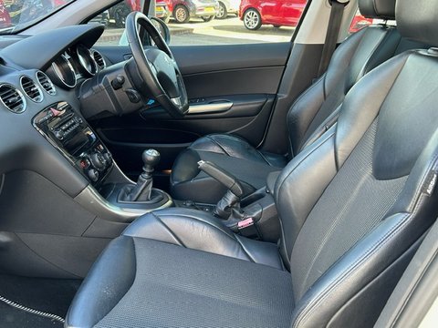 Peugeot 308 E-HDI ALLURE 11