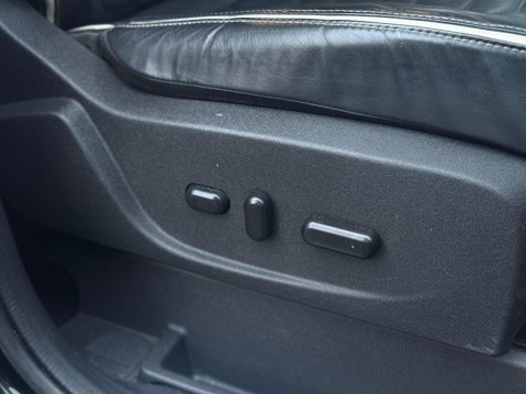 Ford Kuga 2.0 TDCi EcoBlue Vignale Euro 6 (s/s) 5dr 44