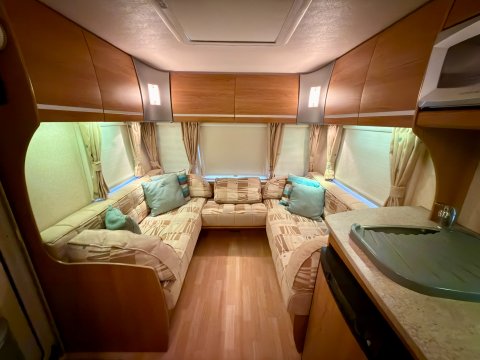 Bailey Pageant Series 7 Bordeaux 26