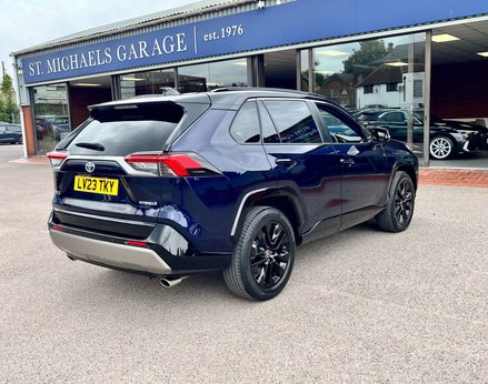 Toyota Rav4 2.5 RAV4 Dynamic HEV 4x2 CVT 5dr 8