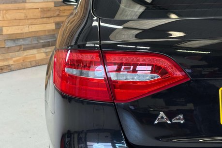 Audi A4 2.0 TFSI S line Estate 5dr Petrol S Tronic quattro Euro 5 (s/s) (211 ps) 78