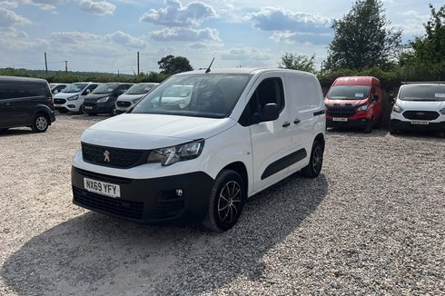 Peugeot Partner SWB L1H1 Low Roof Professional Air Con Sensors Cam EURO 6 NO VAT