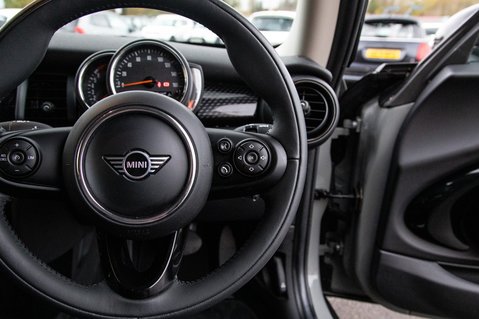 Mini Hatch COOPER S CLASSIC 20