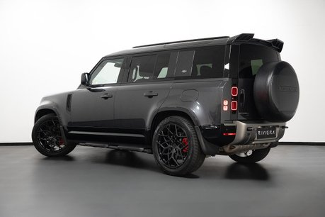 Land Rover Defender 2.0 P400e 15.4kWh X-Dynamic HSE SUV 5dr Petrol Plug-in Hybrid Auto 4WD Euro 41