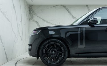 Land Rover Range Rover D350 AUTOBIOGRAPHY LWB 35