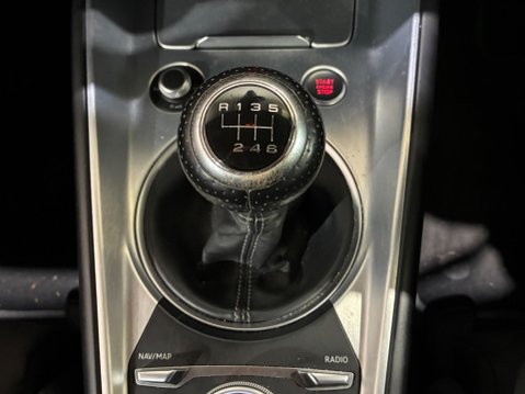 Audi TT 2.0 TFSI S line Euro 6 (s/s) 3dr 28