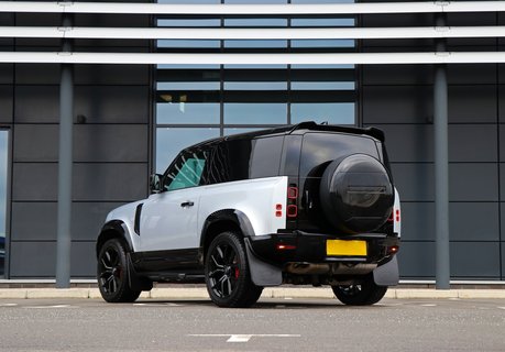 Land Rover Defender 90