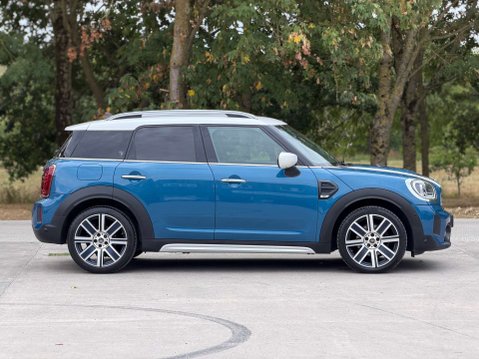 Mini Countryman 1.5 Countryman Cooper Exclusive Auto 5dr 21