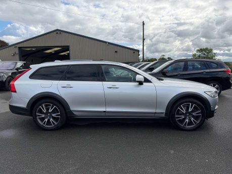 Volvo V90 2.0 V90 Cross Country+ D5 PowerPulse AWD Auto 4WD 5dr 13