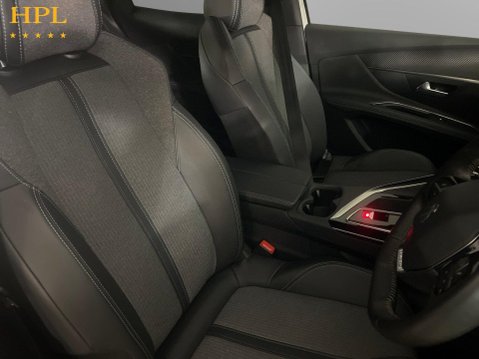 Peugeot 3008 1.2 PureTech Allure SUV 5dr Petrol EAT Euro 6 (s/s) (130 ps) Air Con - Blue 11