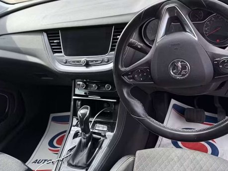 Vauxhall Grandland X 1.2 Turbo GPF Sport Nav SUV 5dr Petrol Auto Euro 6 (s/s) (130 ps) 7