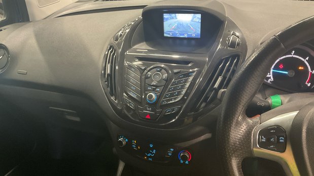 Ford Transit Courier SWB L1H1 Low Roof Sport Air Con Alloys Sensors Cam EURO 6 NO VAT 10