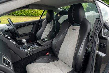 Aston Martin DBS V12 28