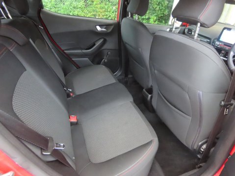 Ford Fiesta ST-LINE 8