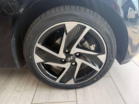 Hyundai i10 1.2 Premium Auto Euro 6 (s/s) 5dr 4