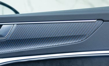 Audi RS6 AVANT PERFORMANCE CARBON VORSPRUNG 31