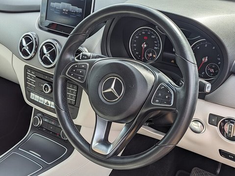 Mercedes-Benz B Class B 180 SE EXECUTIVE 22