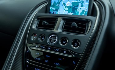 Aston Martin DBS Superleggera 20