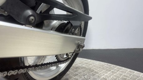 Suzuki SV650 SV650 2003 31K LONG MOT PERFECT A2 BIKE VTWIN SERVICED 650CC 59